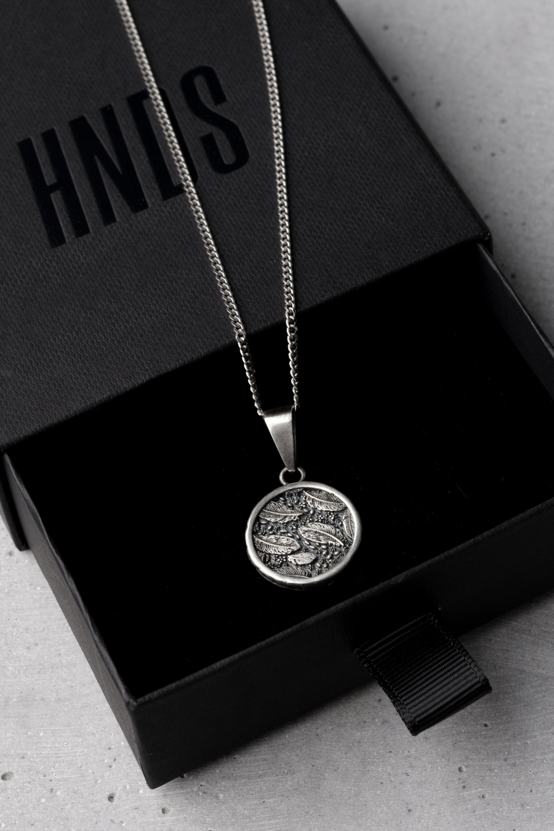 The Feather Necklace