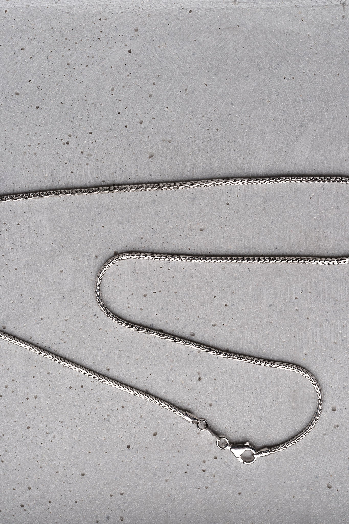 Lissom Chain