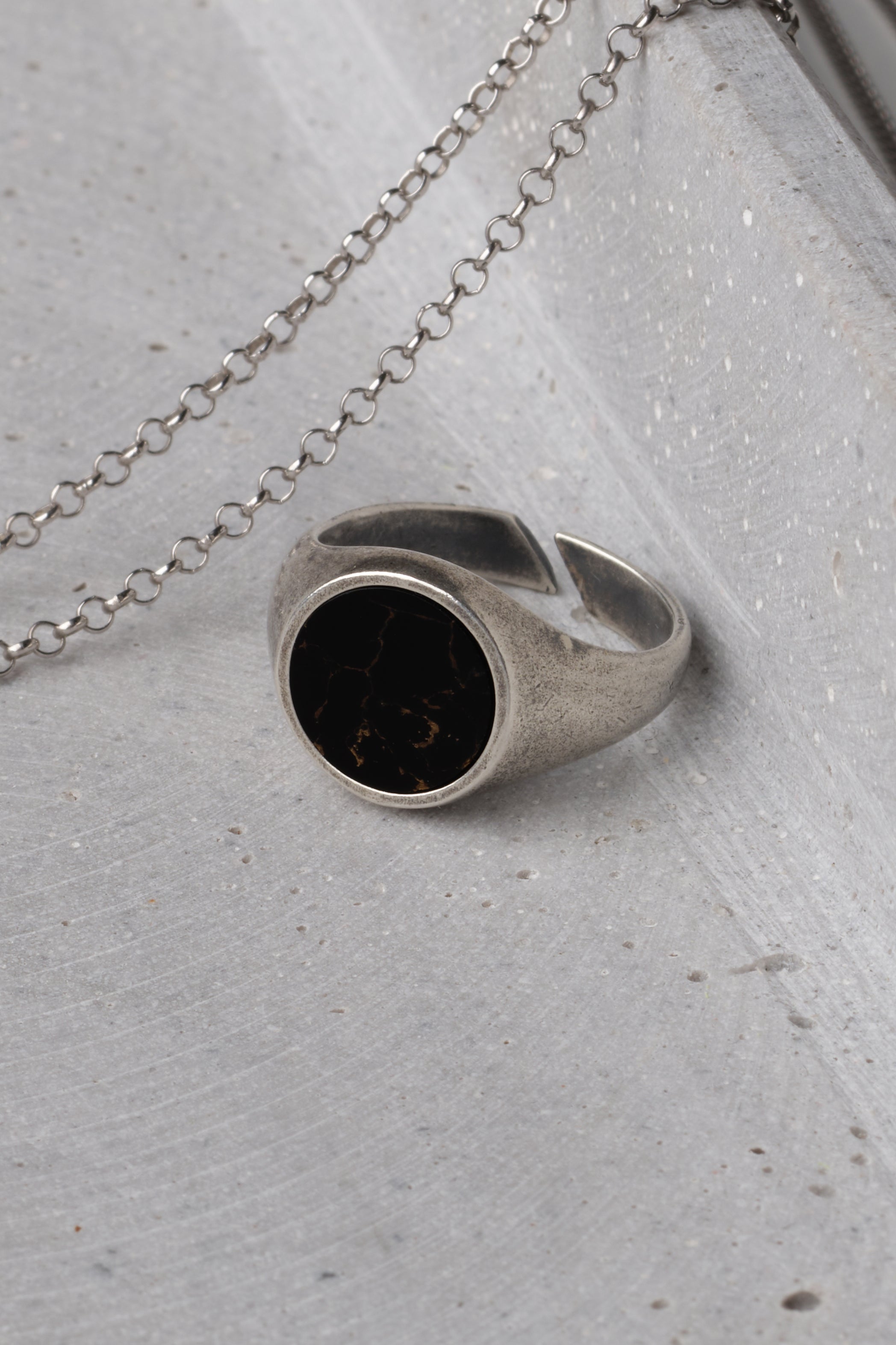 Onyx Ring - Marble Black