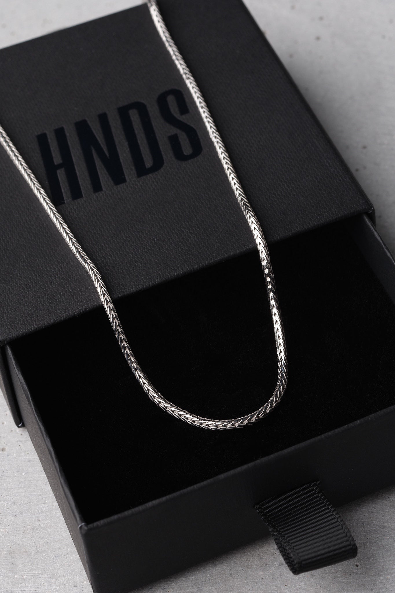 Lissom Chain