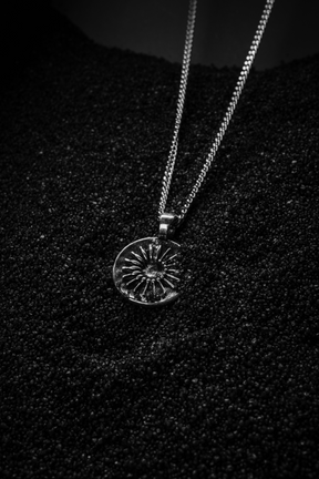 The Ray Necklace