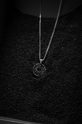 The Ray Necklace